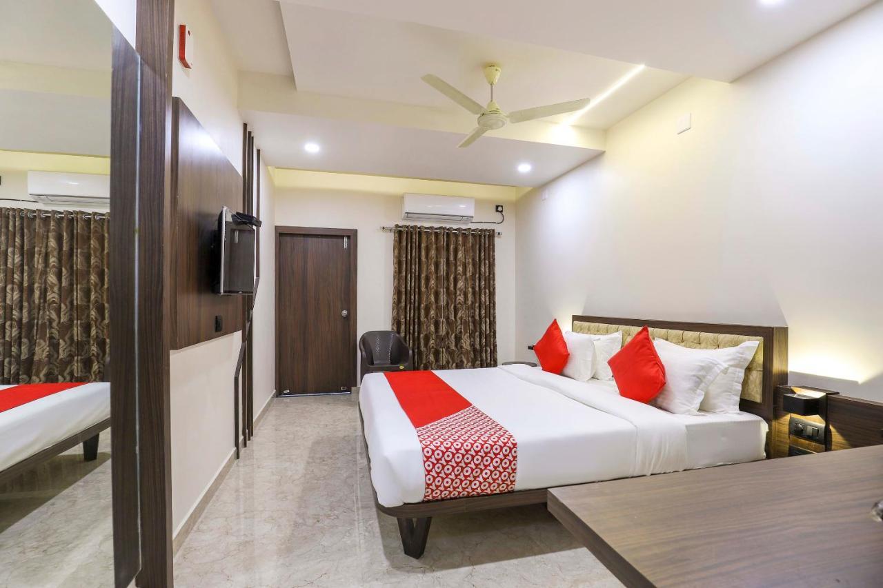 Oyo 47620 Hotel Matangi Motel Delvada Zewnętrze zdjęcie